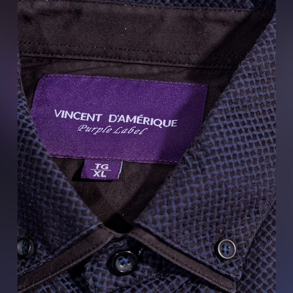 Elegant Dark Blue Men's Button Down Shirt - Picture 2 of 4